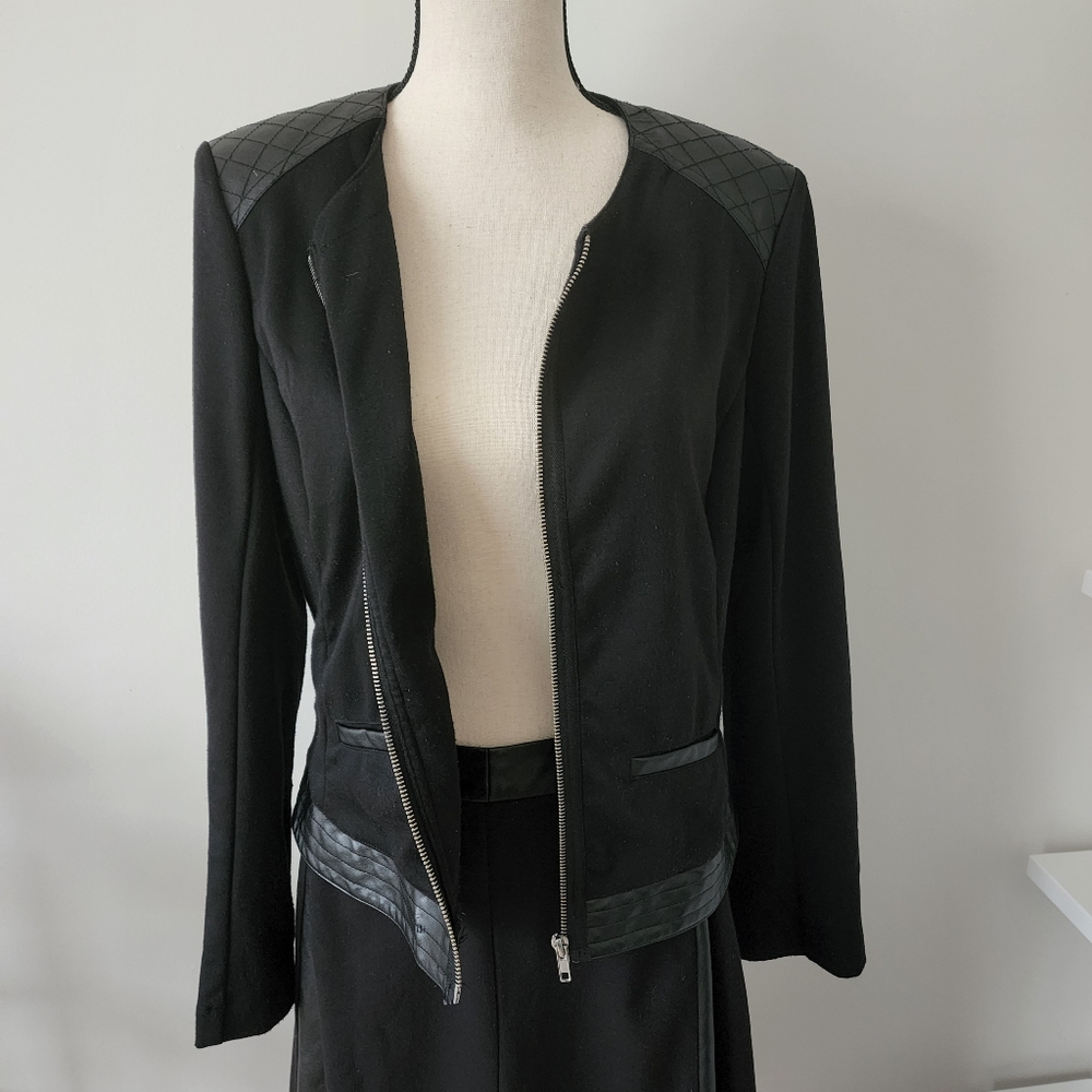 Sunny Leigh black skirt and jacket suit | 12 |